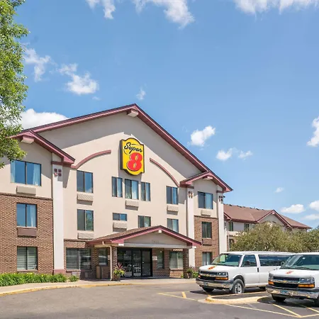 Hotel Super 8 By Wyndham Bloomington/Airport