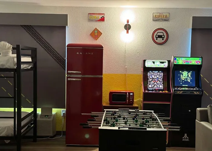 Hotel Super 8 By Wyndham Bloomington/airport