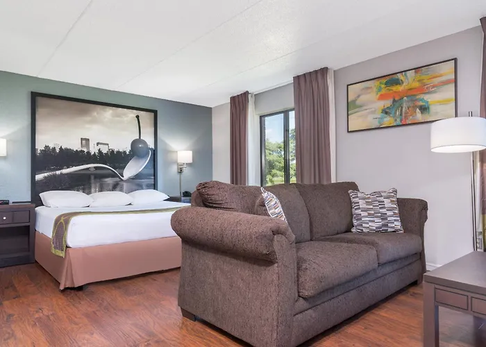 Super 8 By Wyndham Bloomington/airport 2* Bloomington